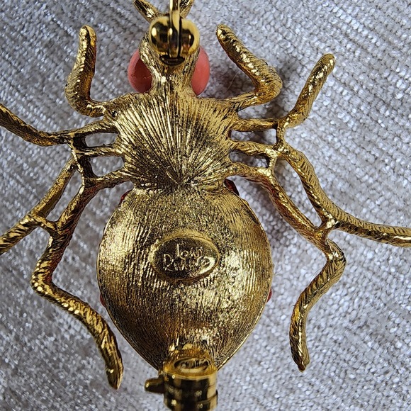 Joan Rivers Vintage Red Pink Rhinestone Spider Insect Bug Brooch Pin - Picture 4 of 6